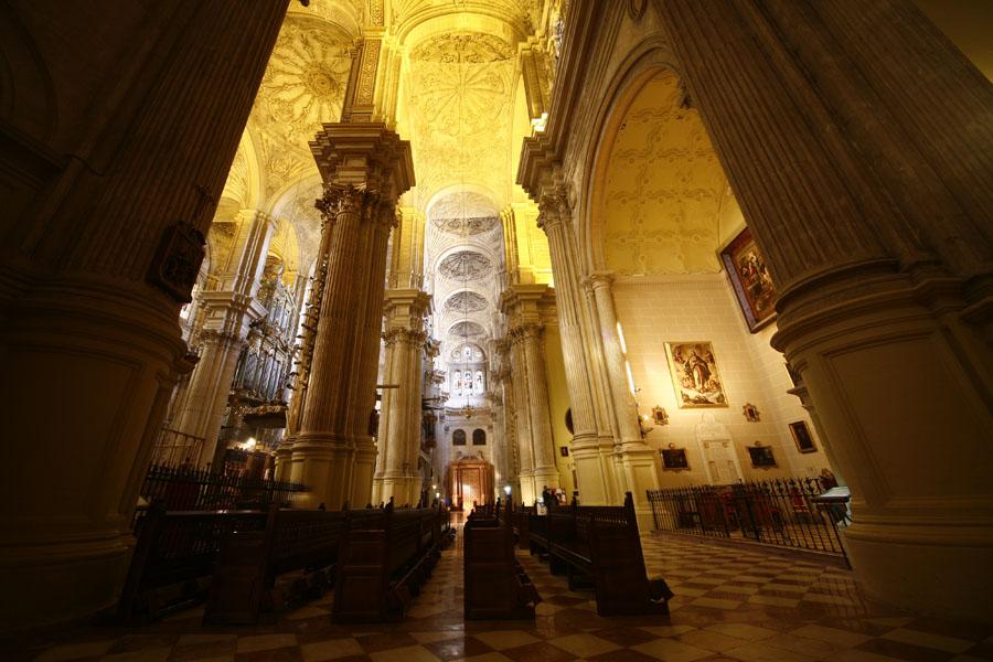 Usos extralitúrgicos de las Iglesias dedicadas al culto