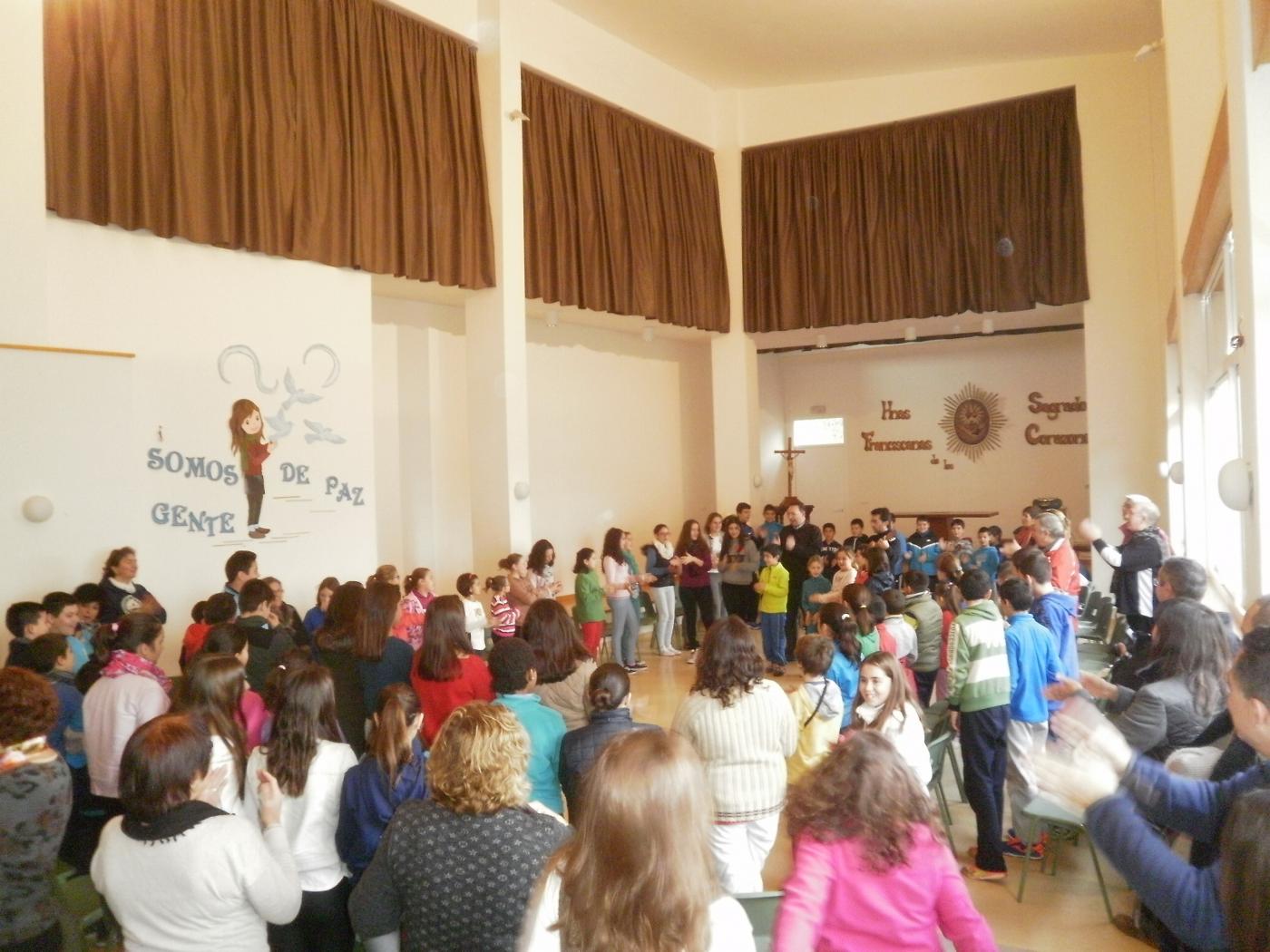 Jóvenes de Álora se preparan para recibir al Señor