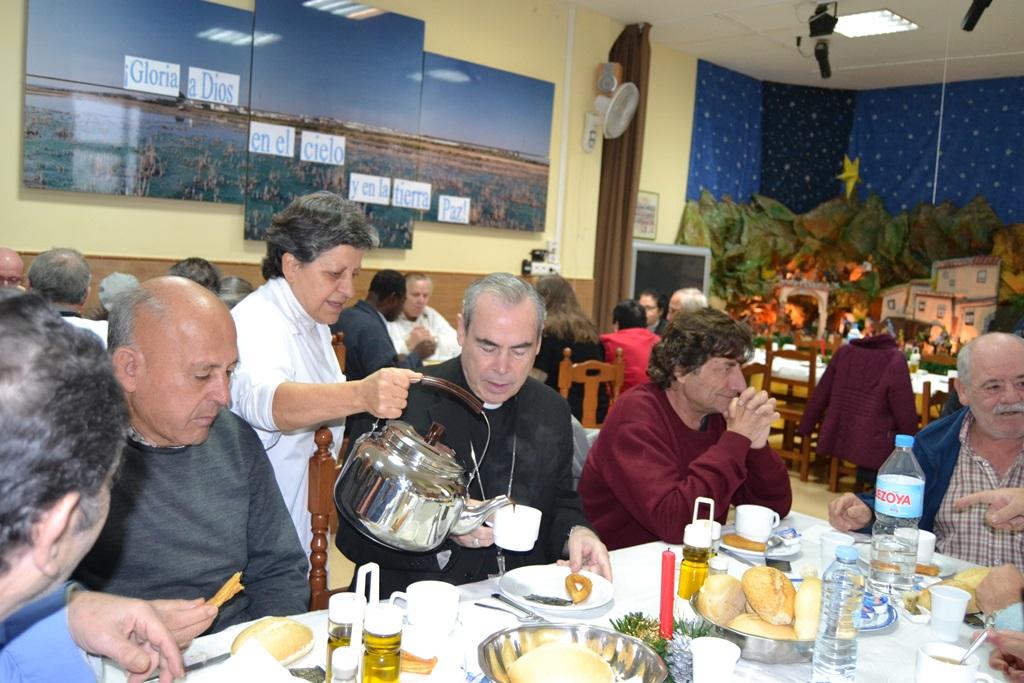 Visita del Sr. Obispo al Hogar Pozo Dulce