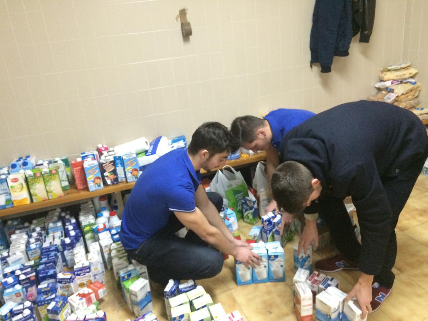 Recogida de alimentos en el colegio de los Maristas