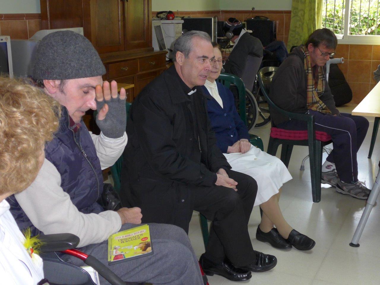 Visita del Sr. Obispo a la Casa de Acogida Colichet