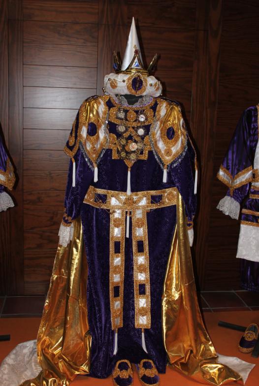 Presentado el traje del Rey Gaspar para la cabalgata