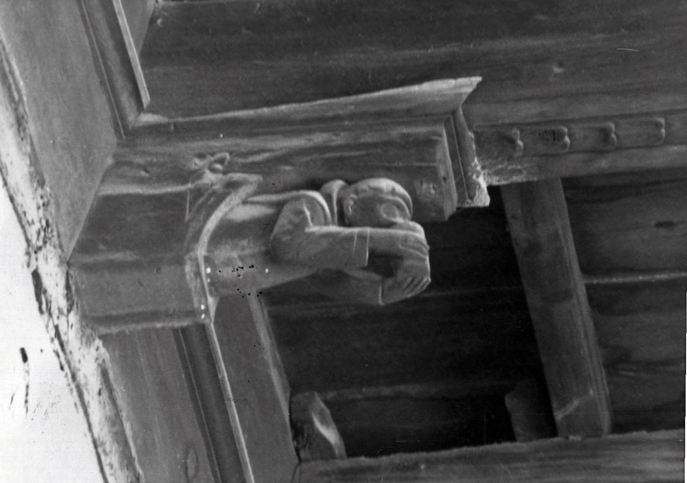 En el alfarje mudéjar del convento de la Trinidad se representan alegorías del bien y del mal. En la foto, uno de los personajes