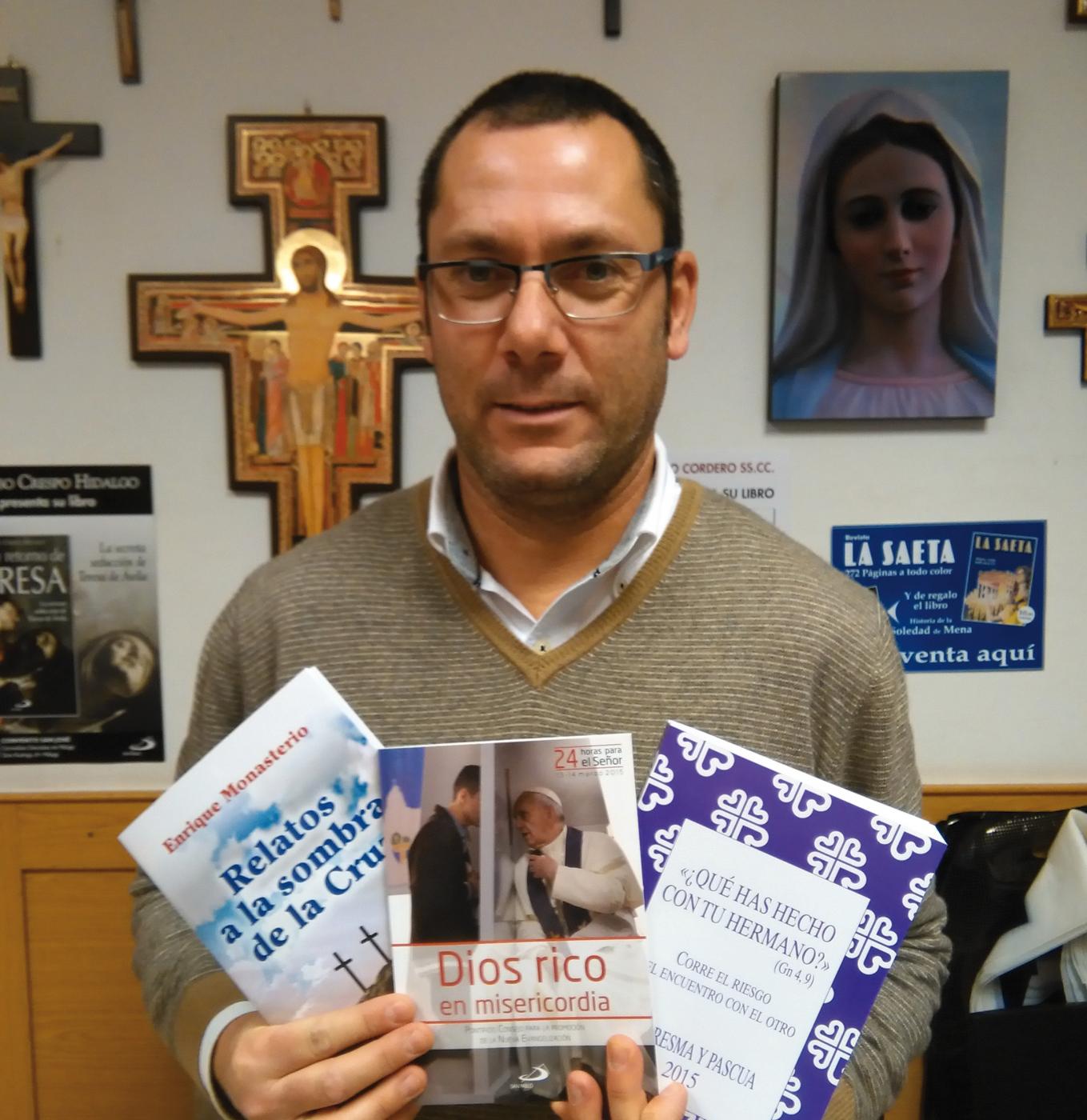 Carlos Cervantes en Librería Diocesana