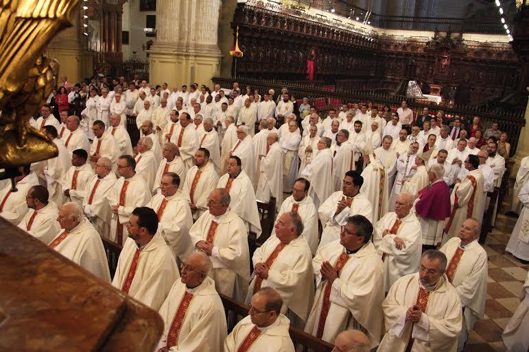 Sacerdotes que cumplen 25 y 50 años de ministerio