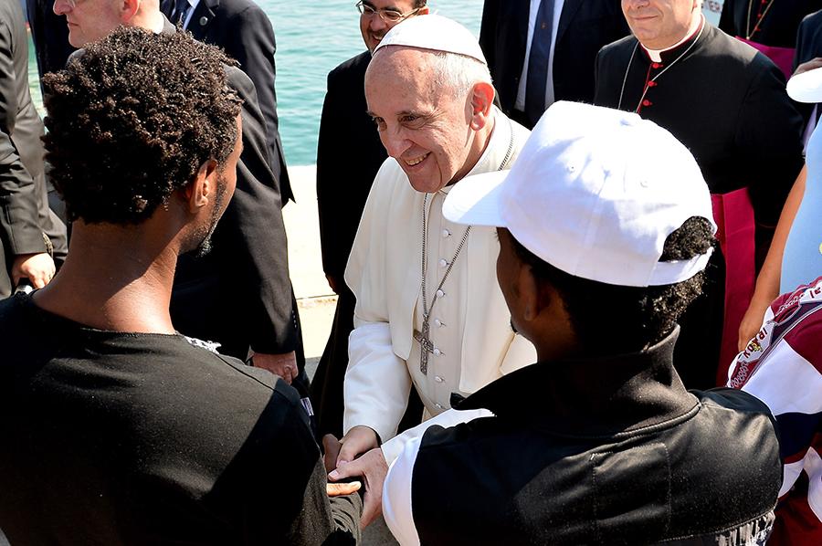El obispo invita a rezar por los cristianos perseguidos