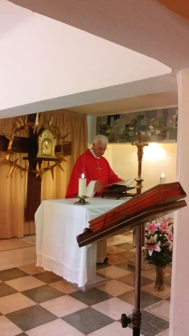 Misa en la Cripta de la parroquia de San Patricio