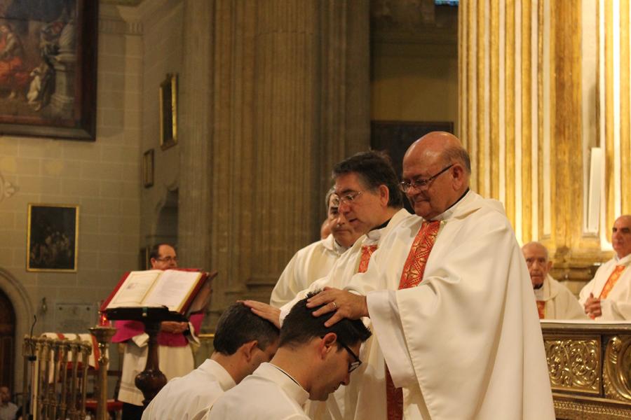 Ordenación sacerdotal de José MIguel Antequera e Isidro Calderón