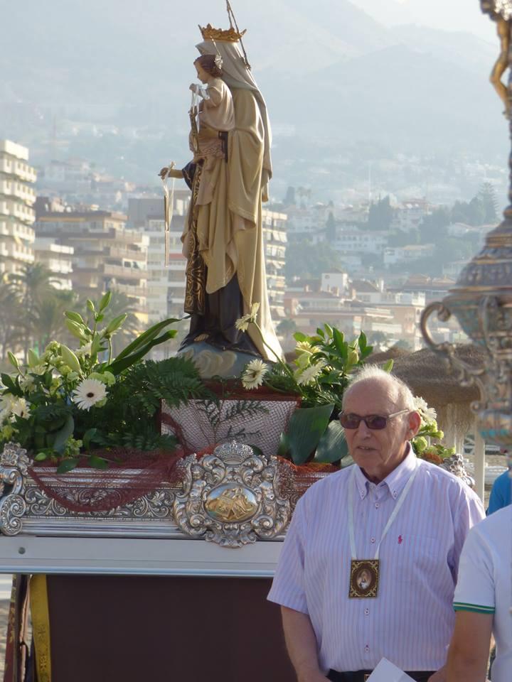 Rosario de la Aurora y misa celebrada en la playa el pasado 5 de julio