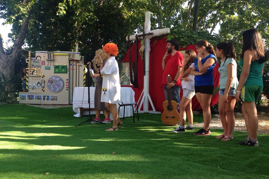 Campamento de verano 2015 organizado por Juventud en Trayamar