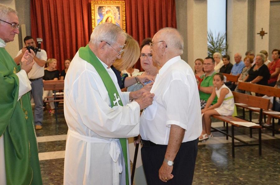 Medalla 'Pro Ecclesia Malacitana' a Rosa y Esteban