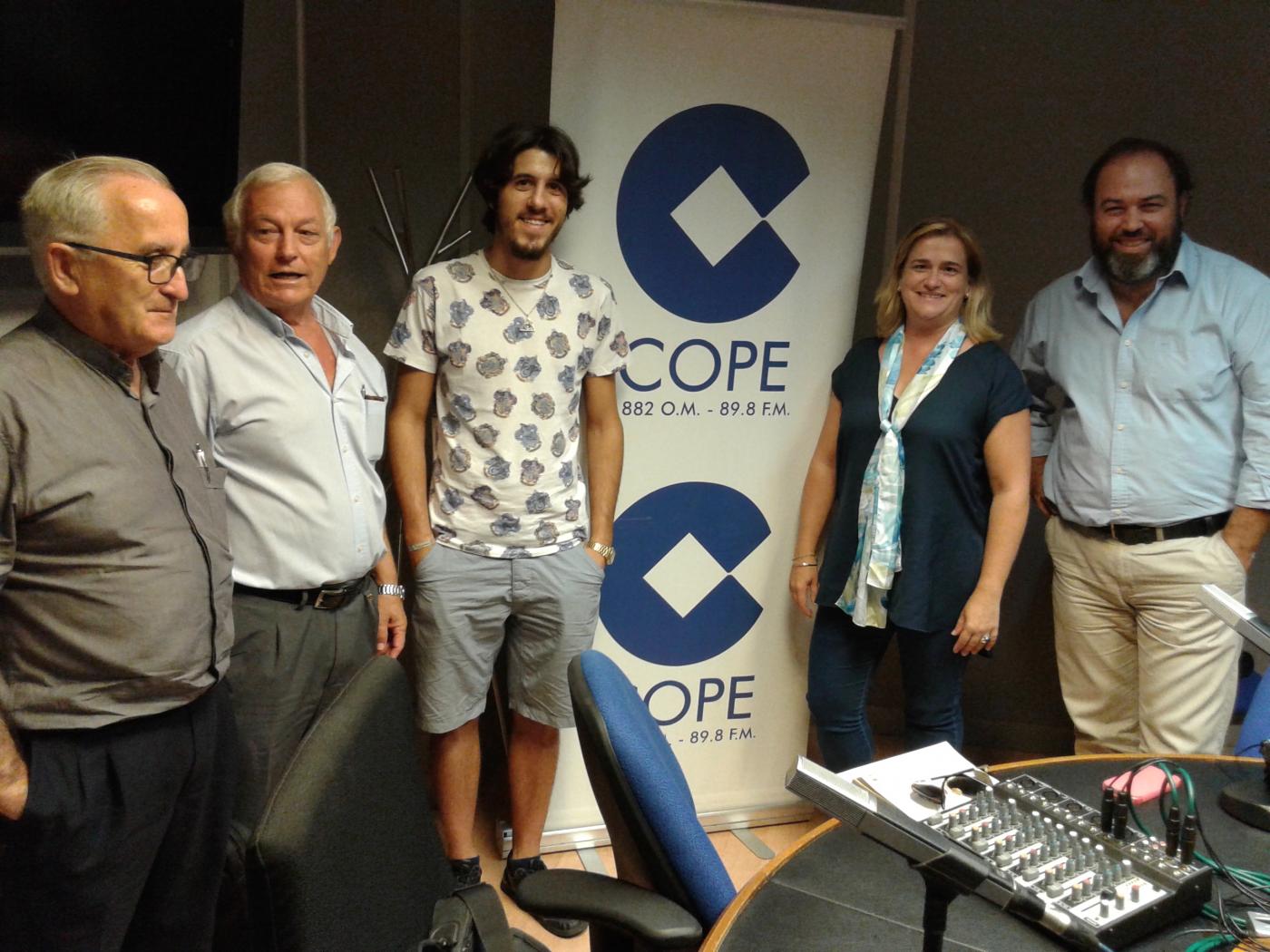 Participantes en el programa en el estudio de COPE: Gabriel Leal, Ramón Muñoz, Javi Verdaguer, Encarni Llamas y Antonio Moreno