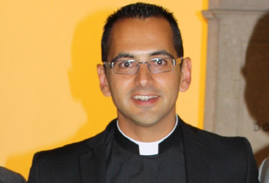 Rafael Vázquez: «Es contradictorio vivir el Evangelio y estar divididos»