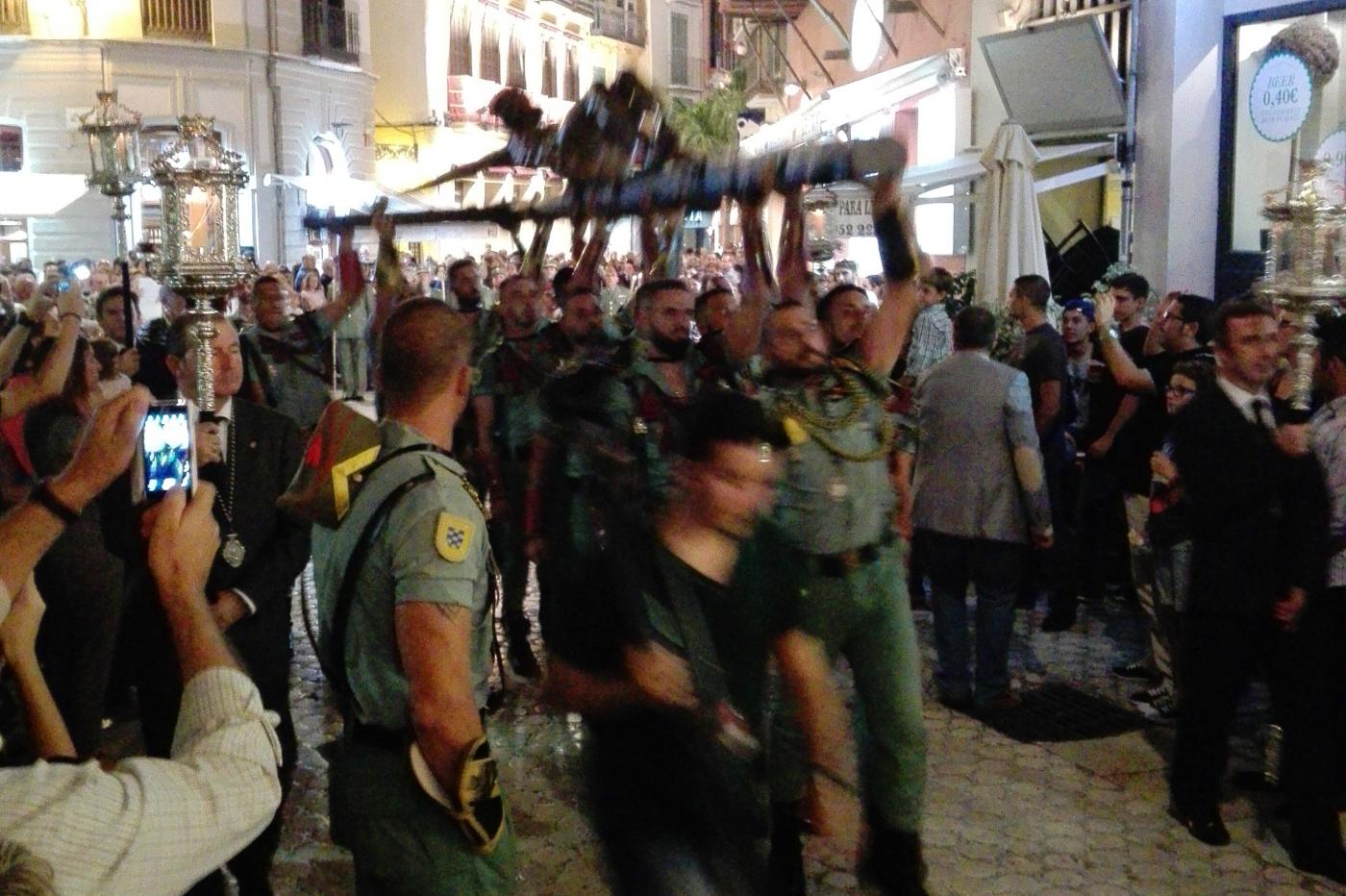El Cristo de la Buena Muerte en la plaza del Siglo