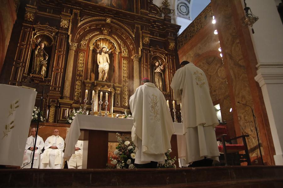Eucaristía en la iglesia del Santo Cristo de la Salud con motivo de la restauración (Málaga)