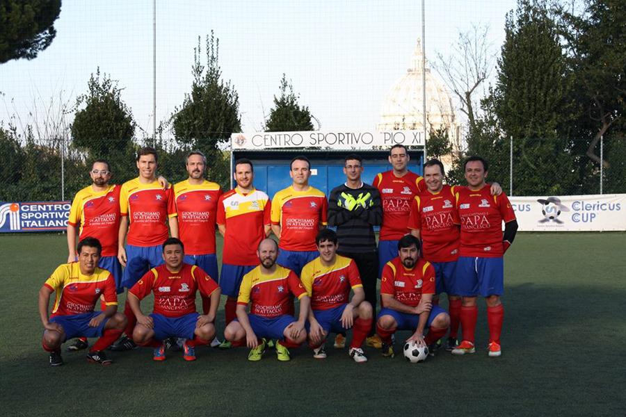 Equipo del Colegio Pontificio Español para la Clericus Cup 2016. AUTOR: J.M. ORTIZ
