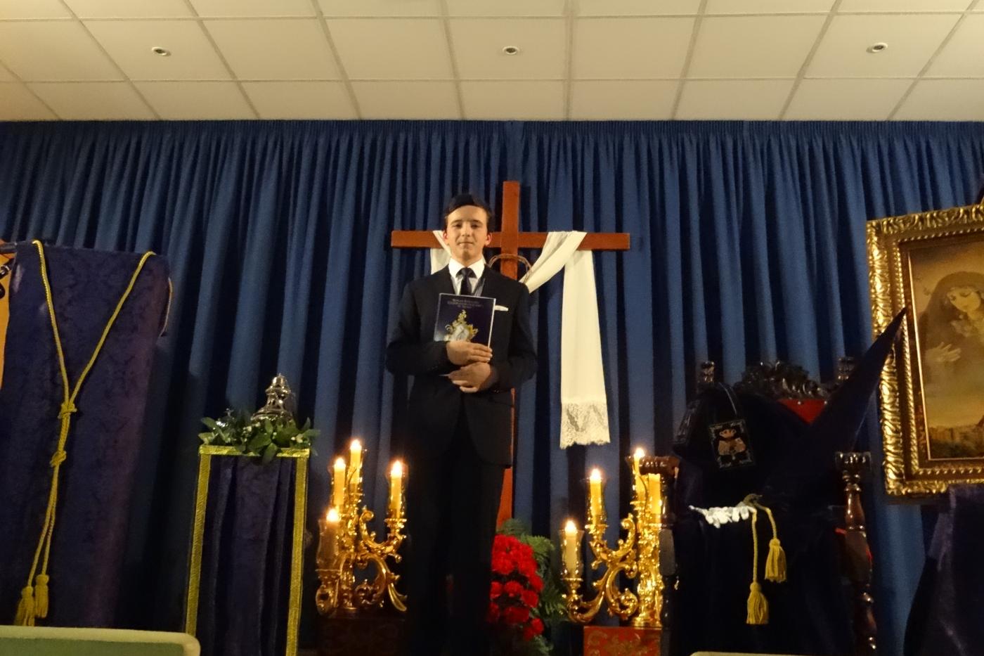 Pregón de Semana Santa en el Colegio El Monte