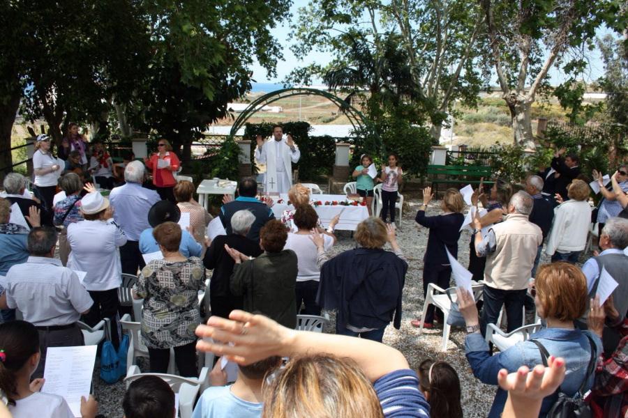 Participantes en la convivencia de El Salvador en Trayamar