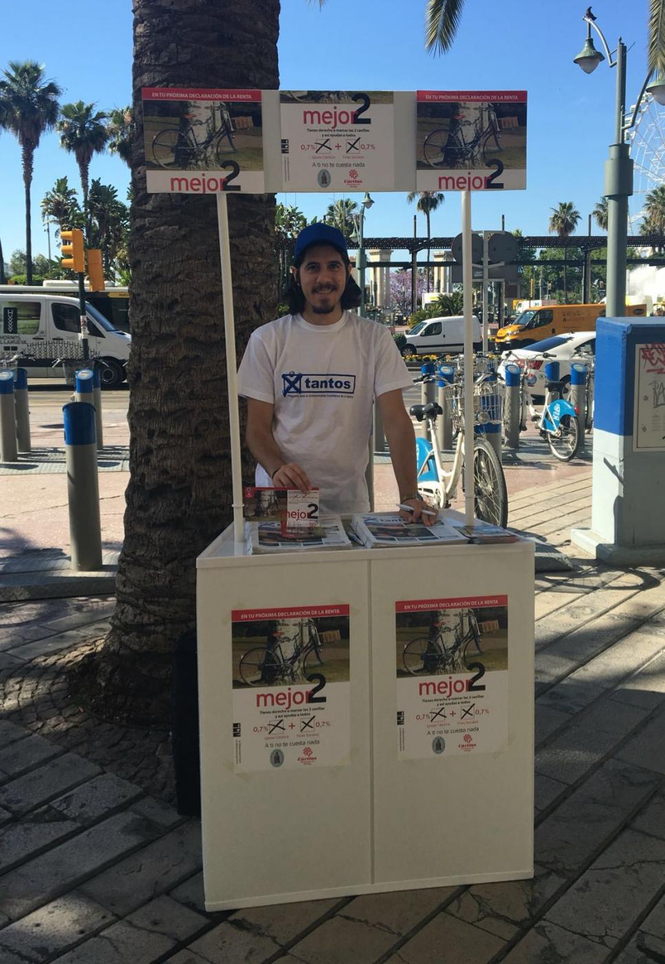 Mesa informativa Xtantos en junio de 2016