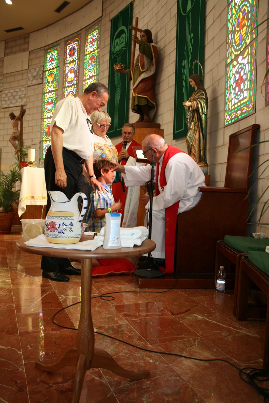 Confirmaciones en la parroquia de San Fernando, en Málaga