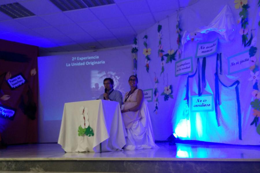 Una de las dinámicas realizadas en el retiro-encuentro de matrimonios