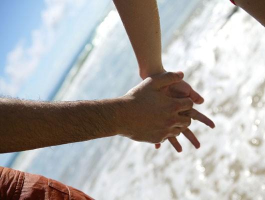 Cogiditos de la mano