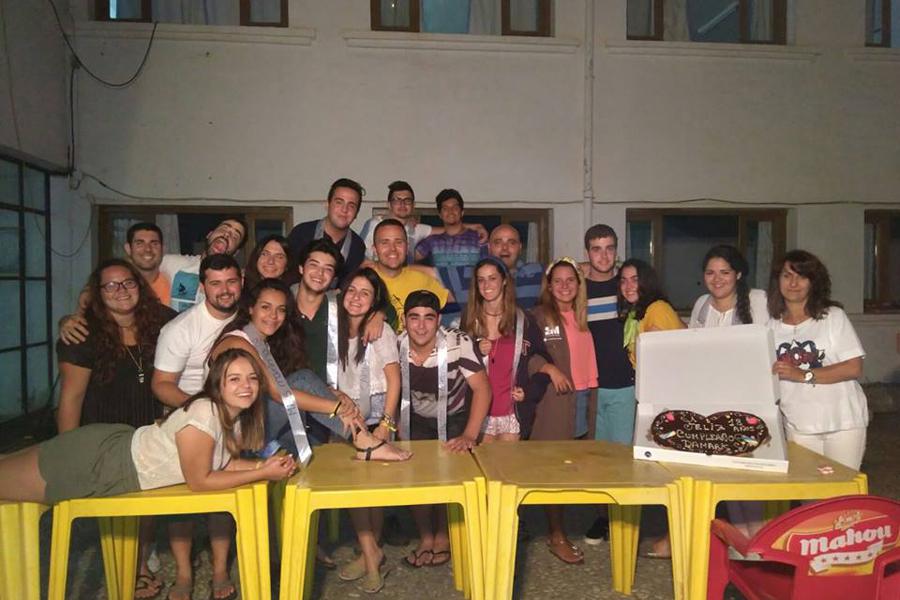 Los niños y jóvenes de las parroquias de Coín, Monda, Guaro y Alhaurín el Grande se han unido para vivir los campamentos de verano en el Santuario de Flores, de Álora