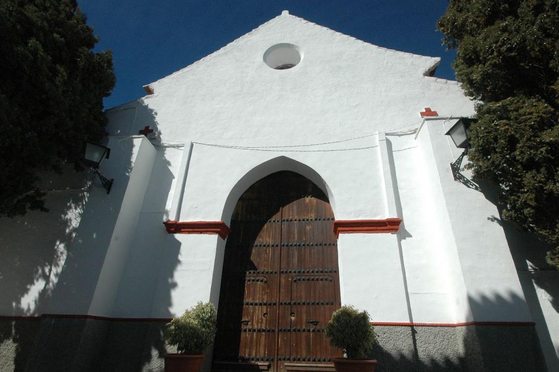 Comares, Salto del Negro y Benamargosa, entran por la Puerta Santa