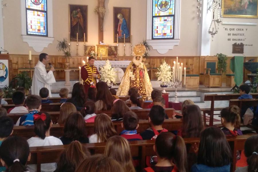 Besamanos extraordinario y clausura del Año de la Misericordia en Fuengirola