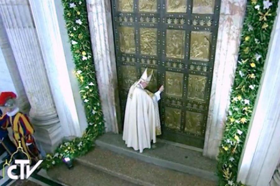 El papa Francisco clausura el Jubileo de la Misericordia