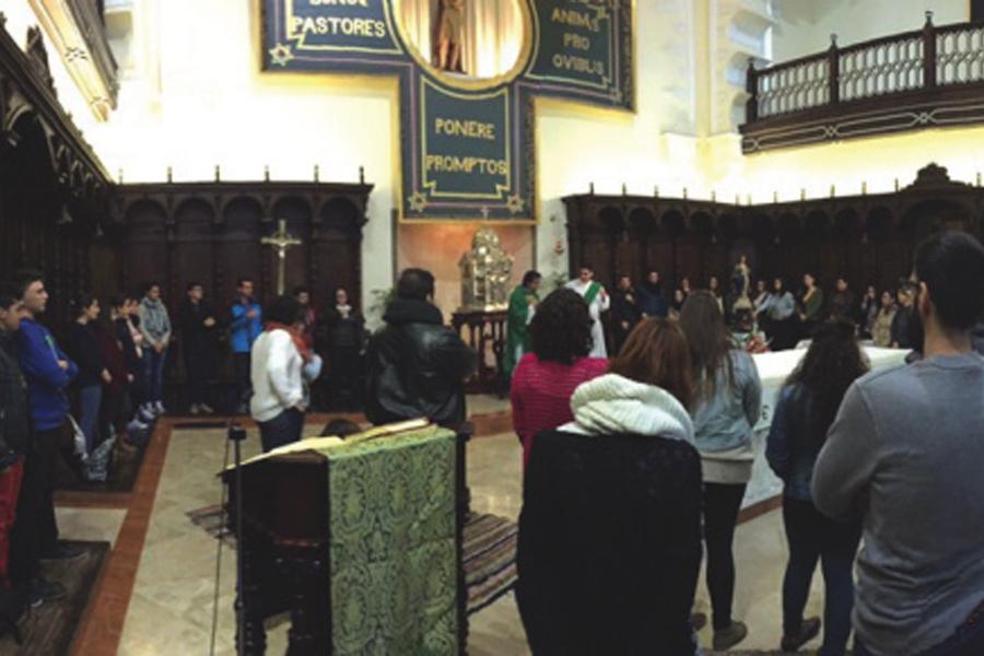 Retiro de Adviento para los jóvenes en San Pío X