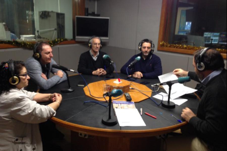 Emilia Fernández, Francisco Jiménez, Miguel Pérez, Vicente Jiménez y Antonio Moreno, durante el programa. FOTO. E. LLAMAS