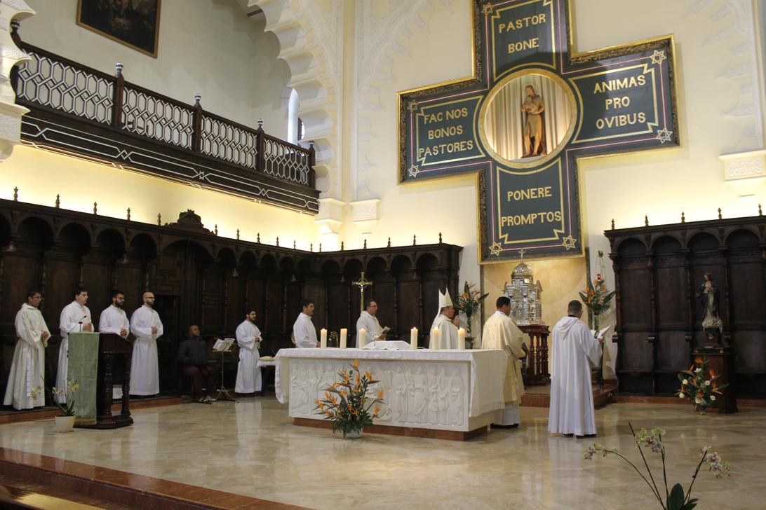 Rito de admisión de los seminaristas en el encuentro con el presbiterio