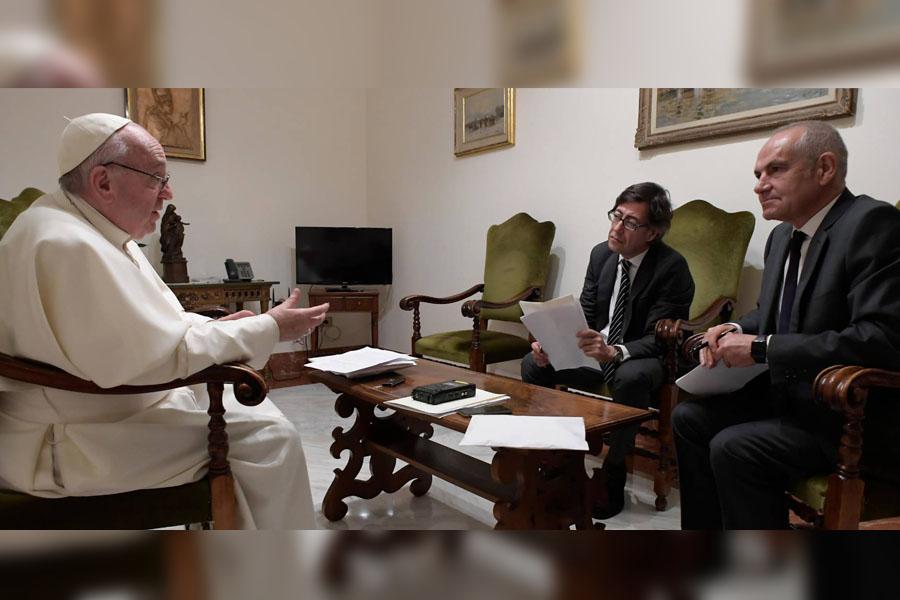 El papa sobre la inmigración en Melilla: "Recibirlos, sí"