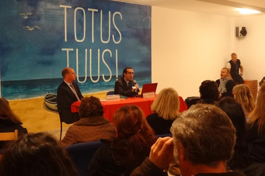 «Más de 400.000 familias españolas pertenecen a una secta»