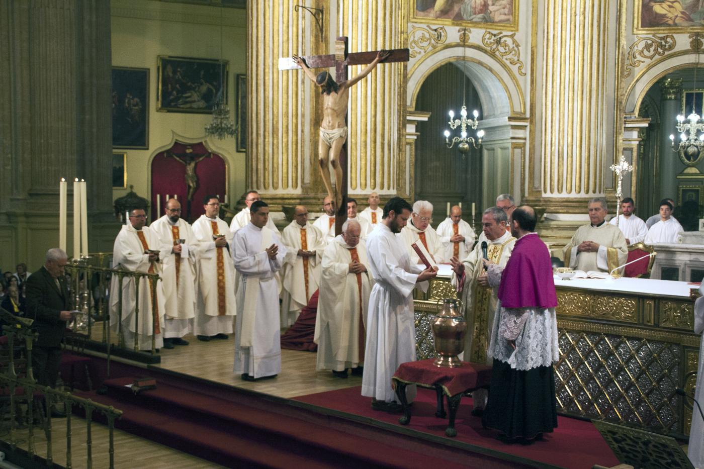Misa Crismal en el Miércoles Santo de 2017 en la Catedral de Málaga