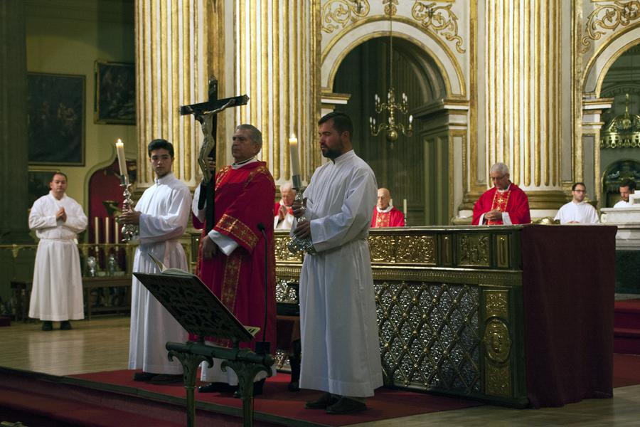 Viernes Santo en la Catedral de Málaga // M. ZAMORA