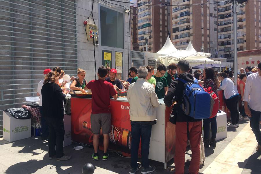 Cruz de Mayo Misionera en el barrio del Perchel