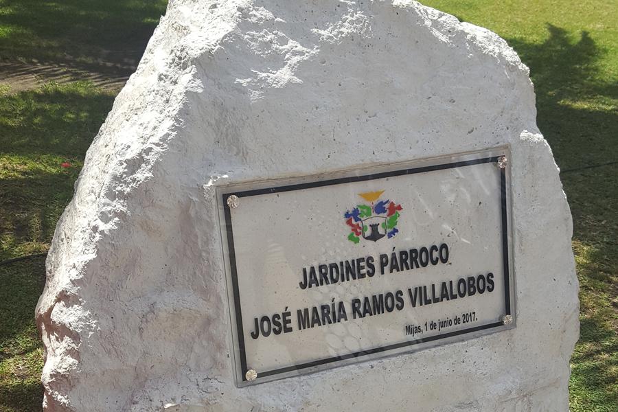 Inauguración de los "Jardines Párroco José María Ramos Villalobos" // D. VIZCAÍNO
