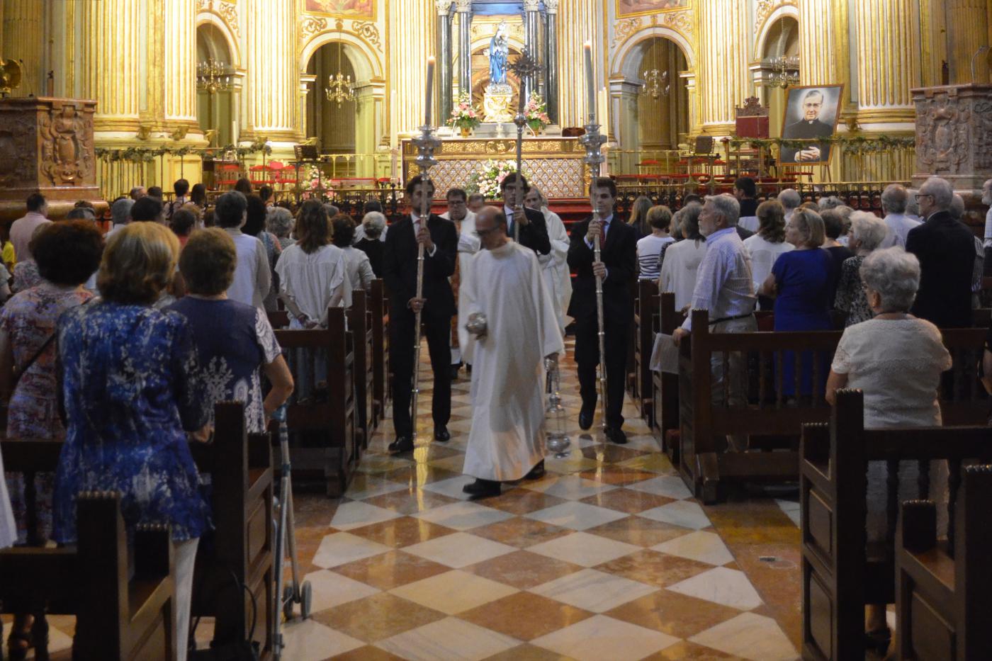La Catedral acogió la Misa por la fiesta de san Josemaría Escrivá