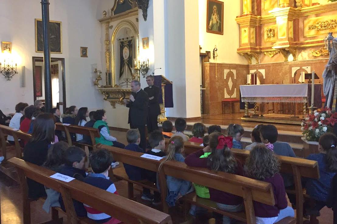 Encuentro con los niños en la Visita Pastoral en Fuente Piedra