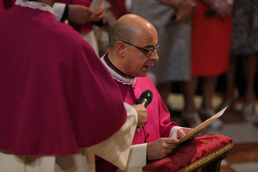 Miguel Ángel Gamero Pérez, en la toma de posesión como canónigo de la Santa Iglesia Catedral