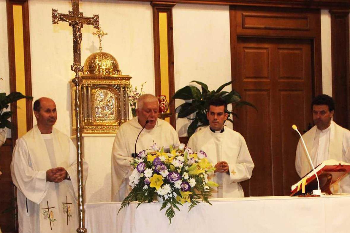 Toma de posesión del nuevo párroco de Algarrobo y Sayalonga