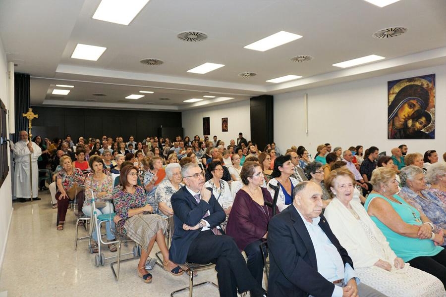 Inauguración de los salones parroquiales de Santo Tomás de Aquino, en Málaga 