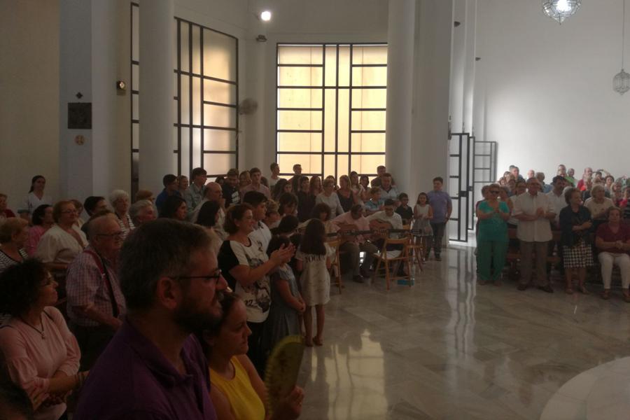 Celebración del Día del Pilar en la parroquia de Nuestra Señora del Pilar de Málaga