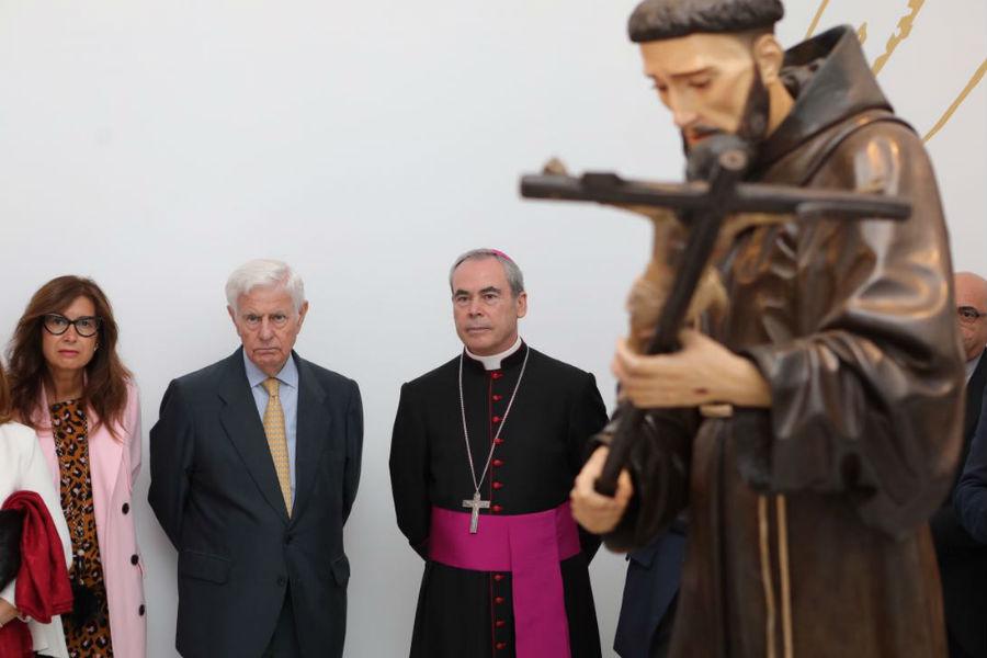 Momento de la visita guiada durante la inauguración// S. FENOSA