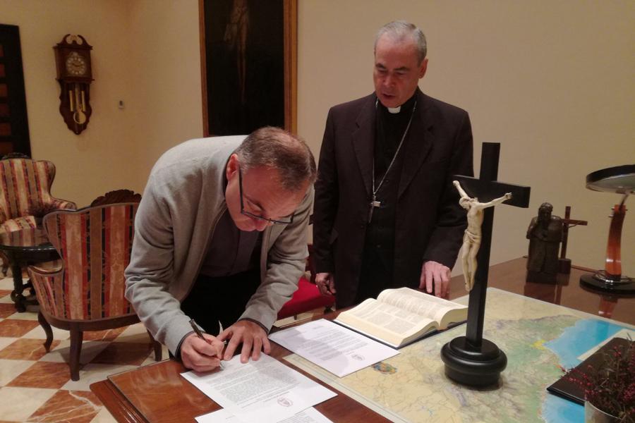 Juramento y profesión de fe del P. José Manuel Fernández Camino, OCD, como delegado para la Vida Consagrada y miembro del Consejo Pastoral Diocesano // J.L. HUERTAS