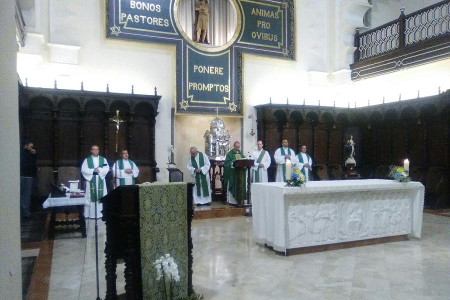 Eucaristía con motivo de la Jornada Mundial de los Pobres // I. MARTOS