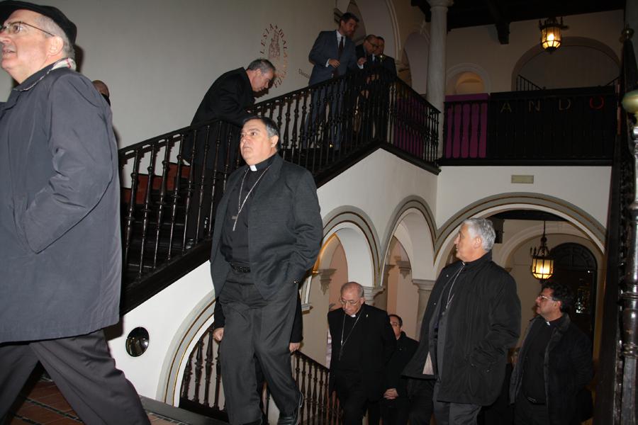 Obispos de Sur de España visitan la exposición sobre Fernando Ortiz, en ArsMálaga Palacio Episcopal // E. LLAMAS