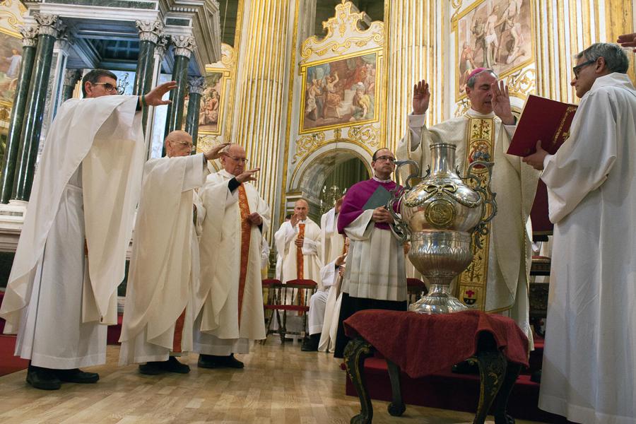 Misa Crismal 2018 en la Catedral de Málaga // M. ZAMORA